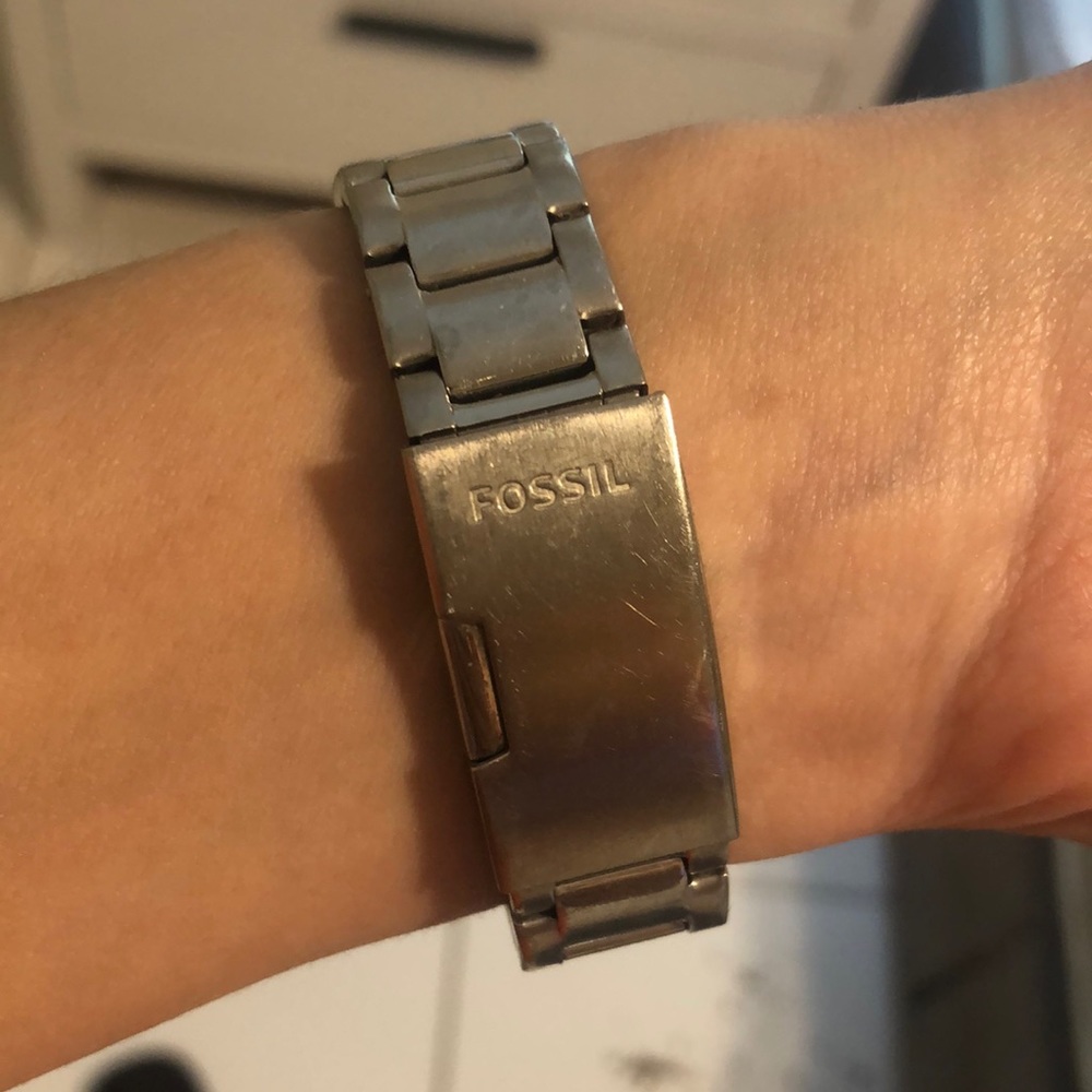 FOSSIL Watch - Picture 2 of 3